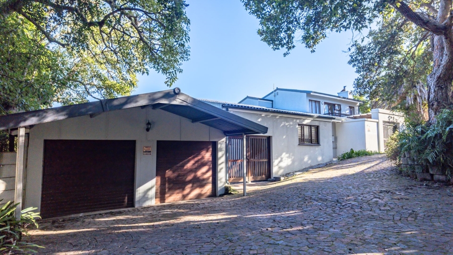 6 Bedroom Property for Sale in Costa Sarda Western Cape